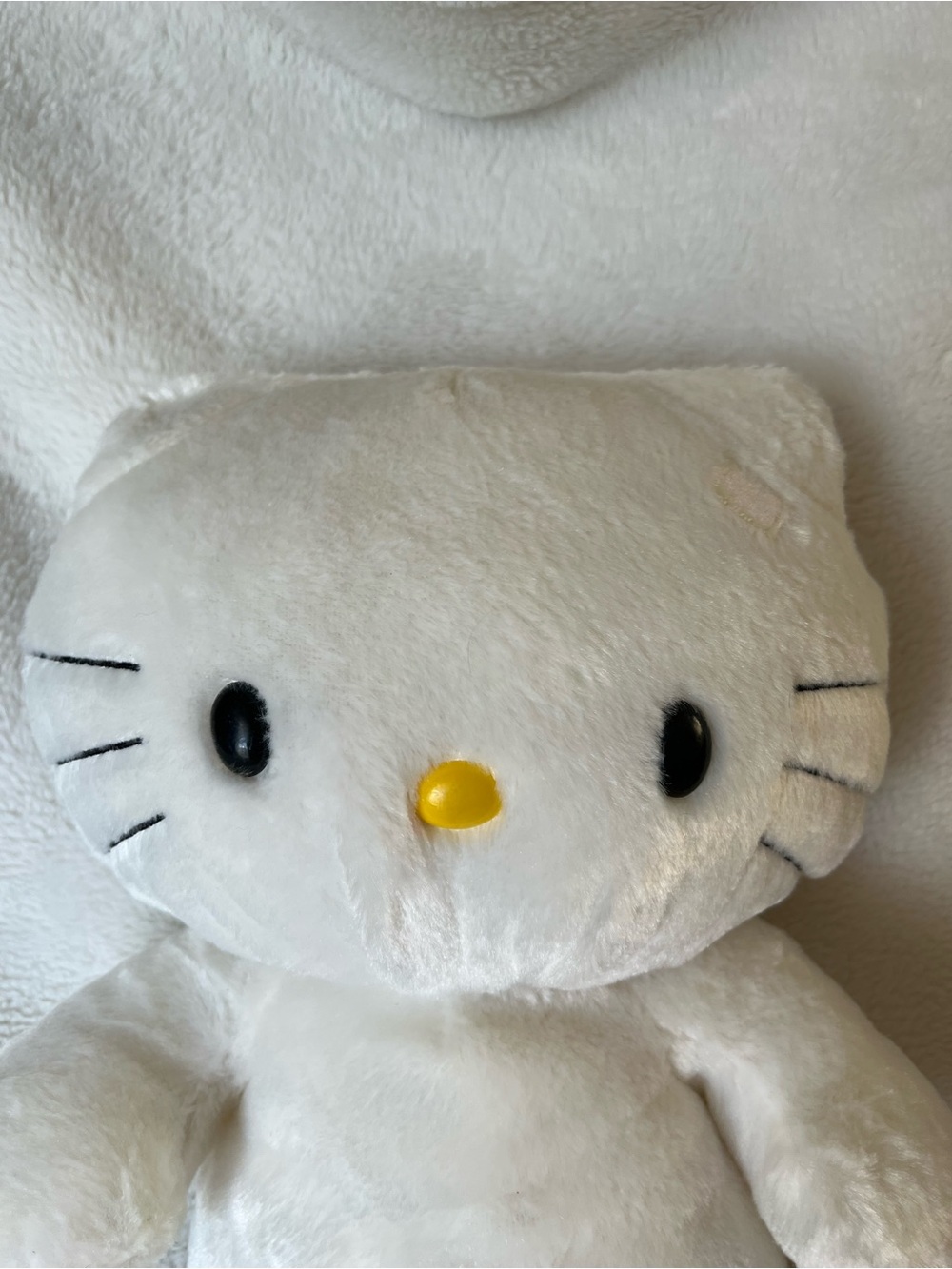 Hello Kitty Build-a-Bear - Picture 6 of 6